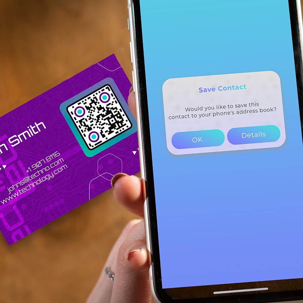 Tarjetas de visita que incorporan funciones interactivas como botones o ventanas emergentes junto con códigos QR