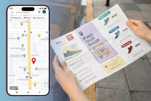 Obraz główny przedstawiający kod QR adresu na tle mapy