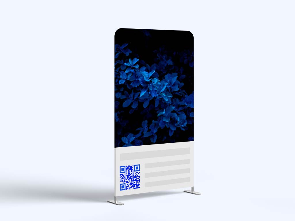 QR kods uz āra banera